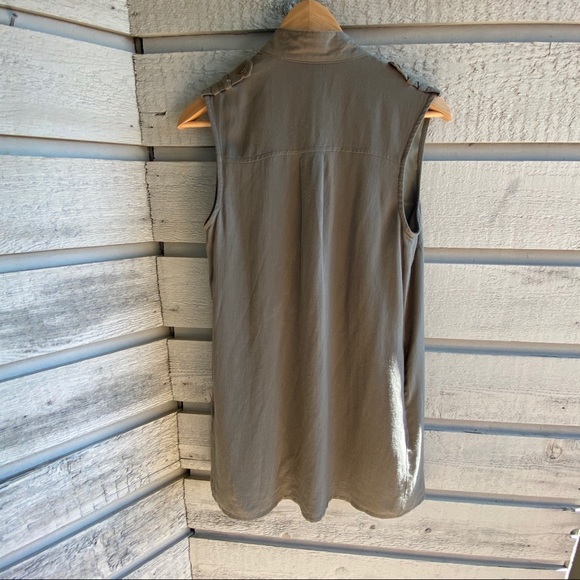 Urban Outfitters | army green cargo vest - Picture 7 of 9